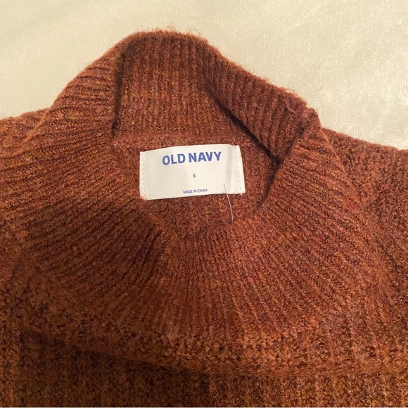 Sweater - Picture 5 of 5